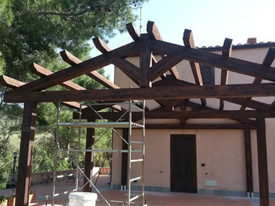 Gazebo-2-falde-con-capriata-1